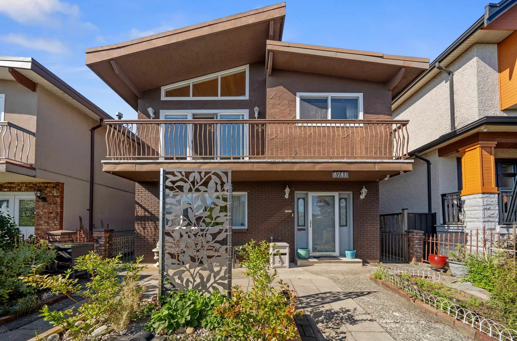 House for sale at 4741 Union Street Burnaby British Columbia - MLS: R3155069