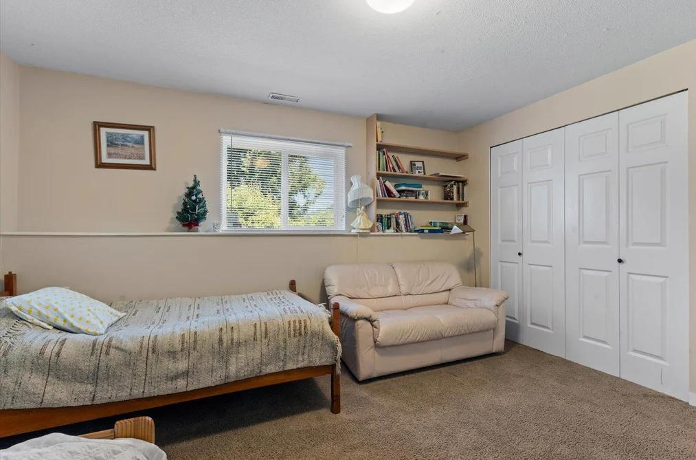 47465 SWALLOW CRESCENT, Chilliwack, BC — Residential for Sale — Photo 16 of 40