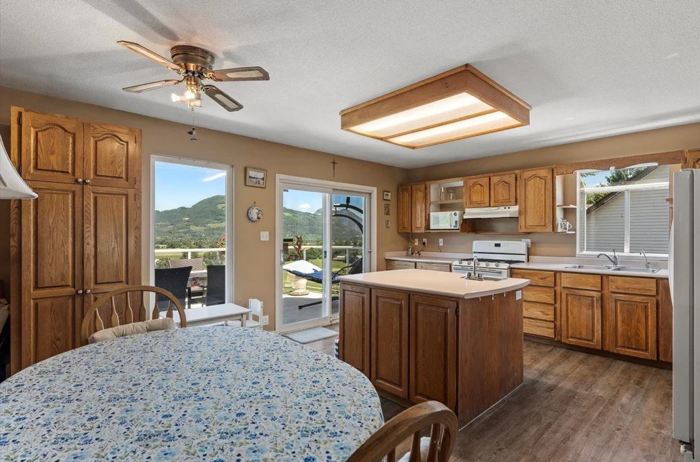 47465 SWALLOW CRESCENT, Chilliwack, BC — Residential for Sale — Photo 27 of 40