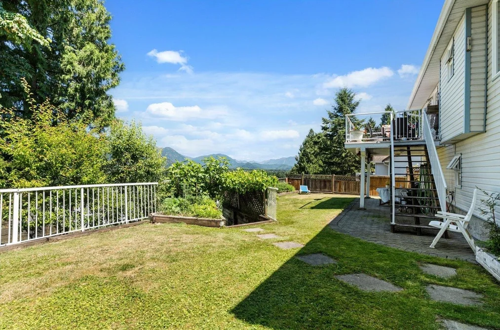 47465 SWALLOW CRESCENT, Chilliwack, BC — Residential for Sale — Photo 32 of 40