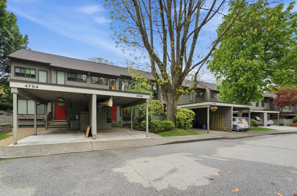 4748 LAURELWOOD PLACE, Burnaby BC V5G 4B2, Burnaby BC — Residential for Sale - Photo 2