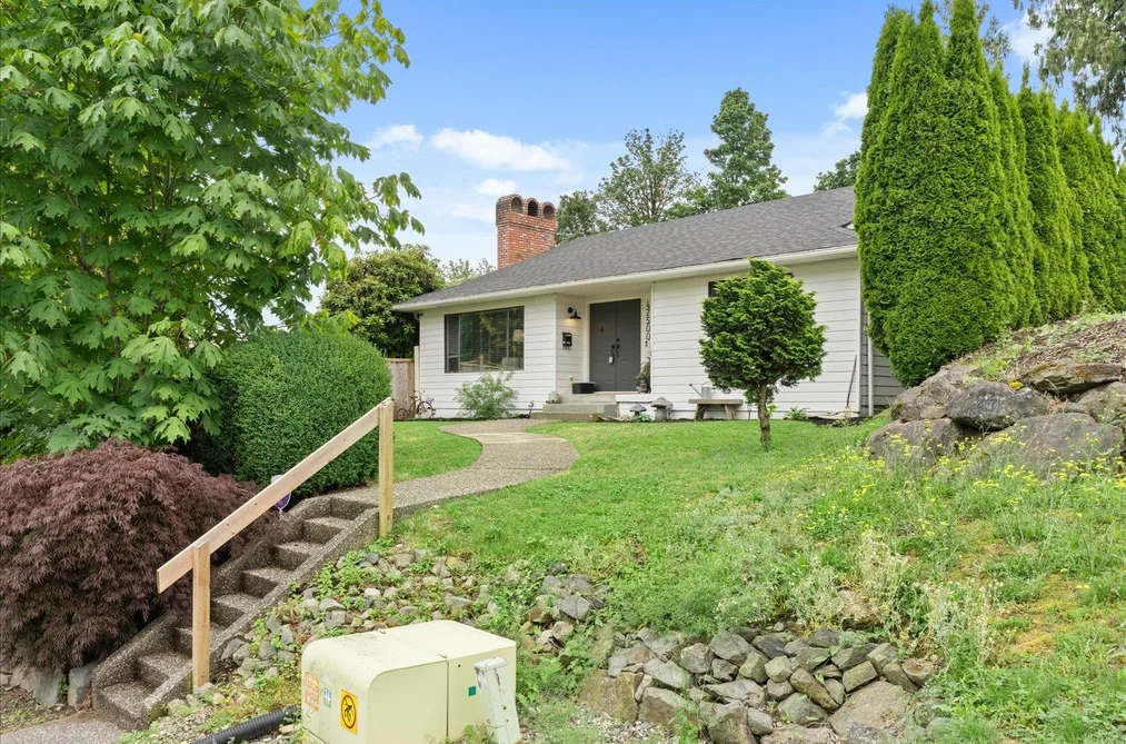 47500 SWALLOW CRESCENT, Chilliwack BC V2P 7R4, Chilliwack BC — Residential for Sale - Photo 4