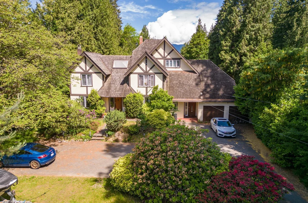 House for sale at 4755 W 4th Avenue Vancouver British Columbia - MLS: R3133324