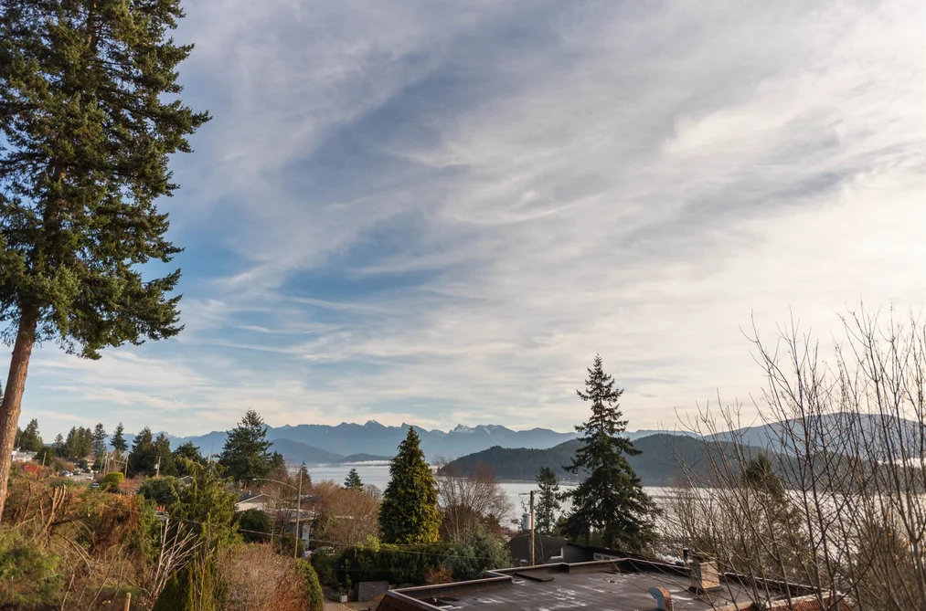 House for sale at 476 Abbs Road Gibsons British Columbia - MLS: R3106901