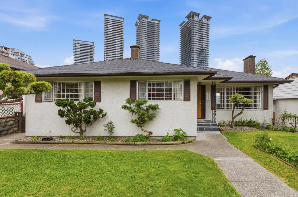 House for sale at 4782 Ridgelawn Drive Burnaby British Columbia - MLS: R3121476