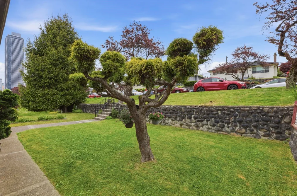 4782 RIDGELAWN DRIVE, Burnaby BC V5C 3Y2, Burnaby BC — Residential for Sale - Photo 4