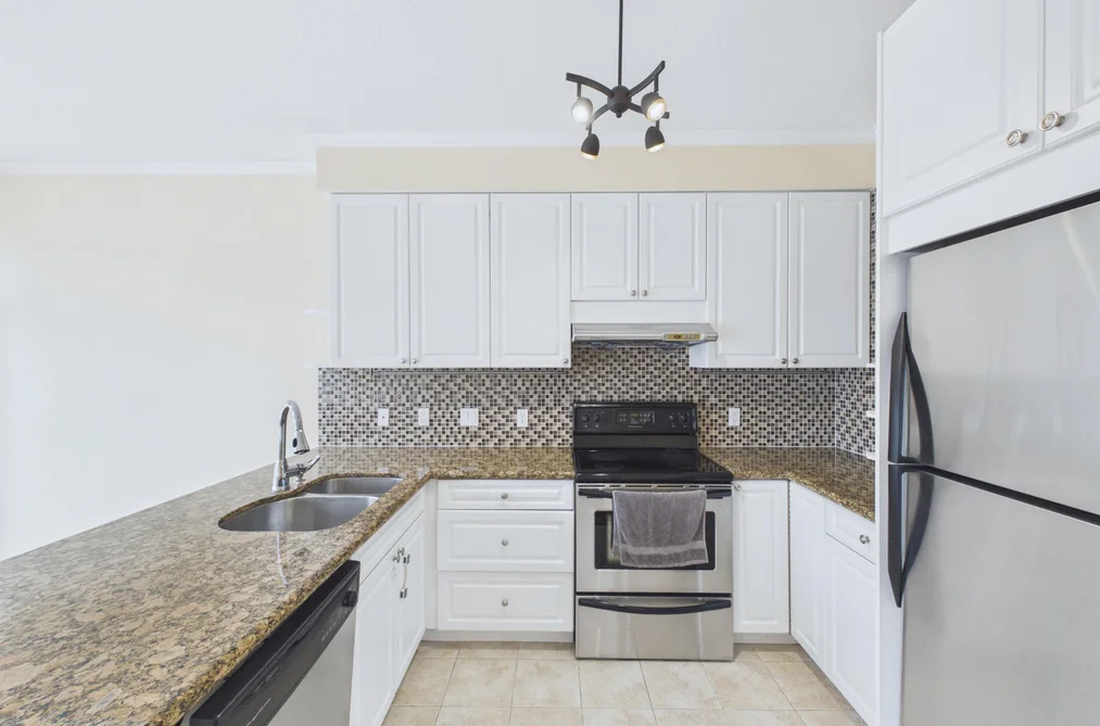 48-5298 Oakmount Crescent, Burnaby, BC - Townhouse for Sale - Photo 10 of 24 48-5298 Oakmount Crescent, Burnaby, BC - Townhouse for Sale - Photo 10 of 24