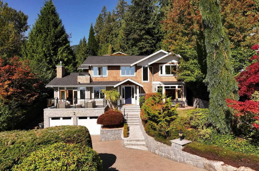House for sale at 4812 Skyline Drive North Vancouver British Columbia - MLS: R3167948