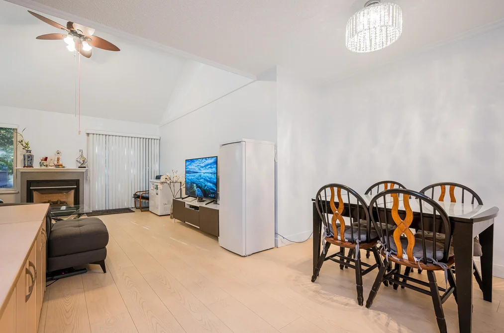 Townhouse for sale at 4814 Fernglen Drive Burnaby British Columbia - MLS: R3114404