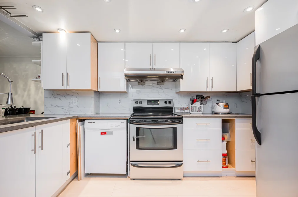 4814 FERNGLEN DRIVE, Burnaby BC V5G 3V7, Burnaby BC — Residential for Sale - Photo 6
