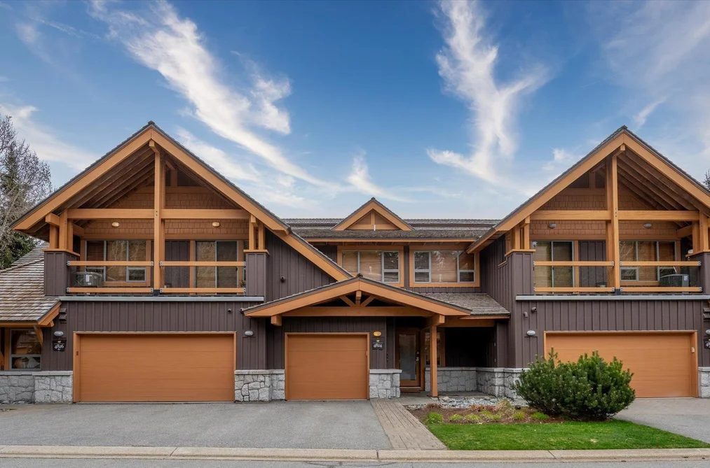 Townhouse for sale at 4824 Casabella Crescent Whistler British Columbia - MLS: R3125972