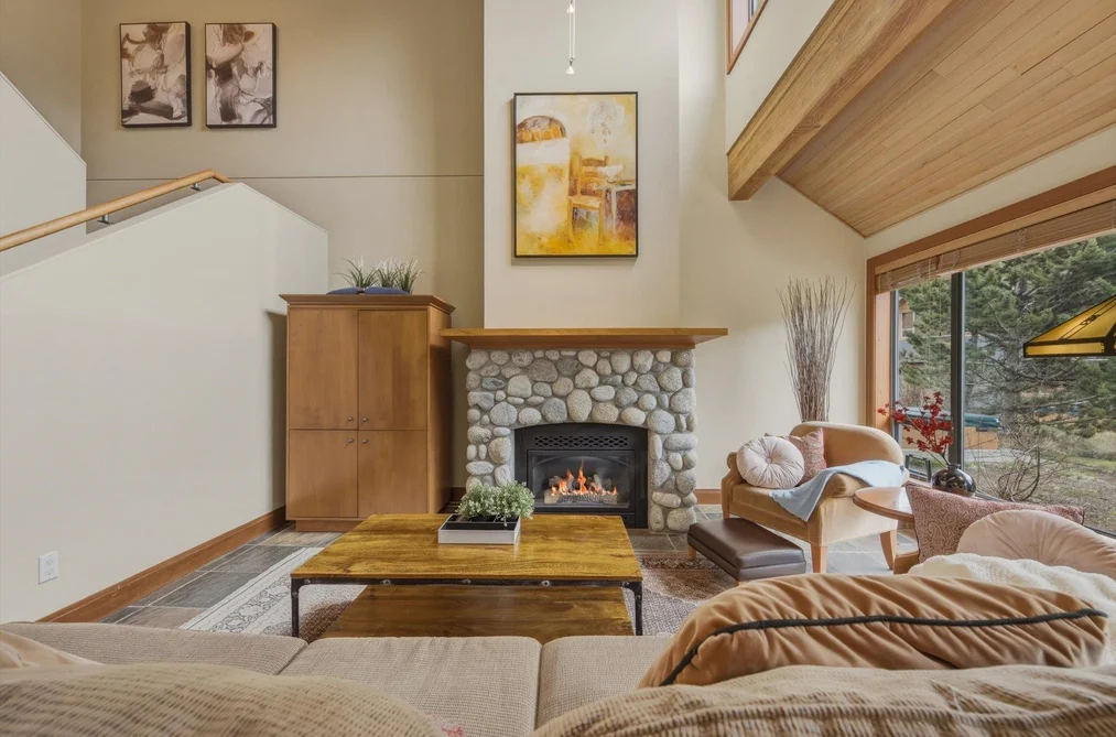 4824 CASABELLA CRESCENT, Whistler BC V8E 0Z4, Whistler BC — Residential for Sale - Photo 4