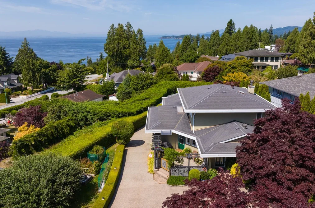House for sale at 4827 Bluegrouse Drive Sechelt British Columbia - MLS: R3148106