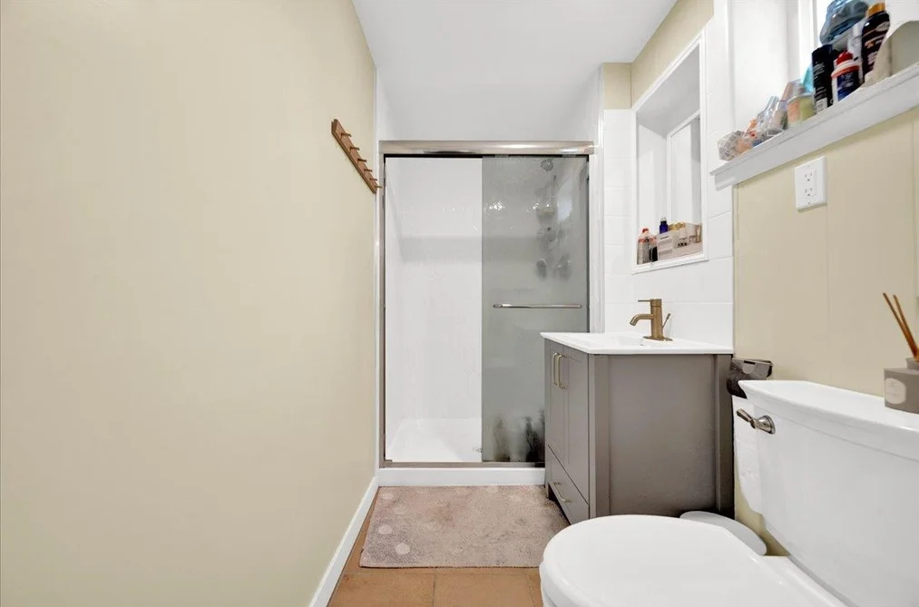 4841 HIGHLAWN DRIVE, Burnaby, BC — Residential for Sale — Photo 17 of 36