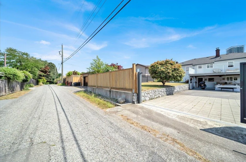 4841 HIGHLAWN DRIVE, Burnaby, BC — Residential for Sale — Photo 30 of 36