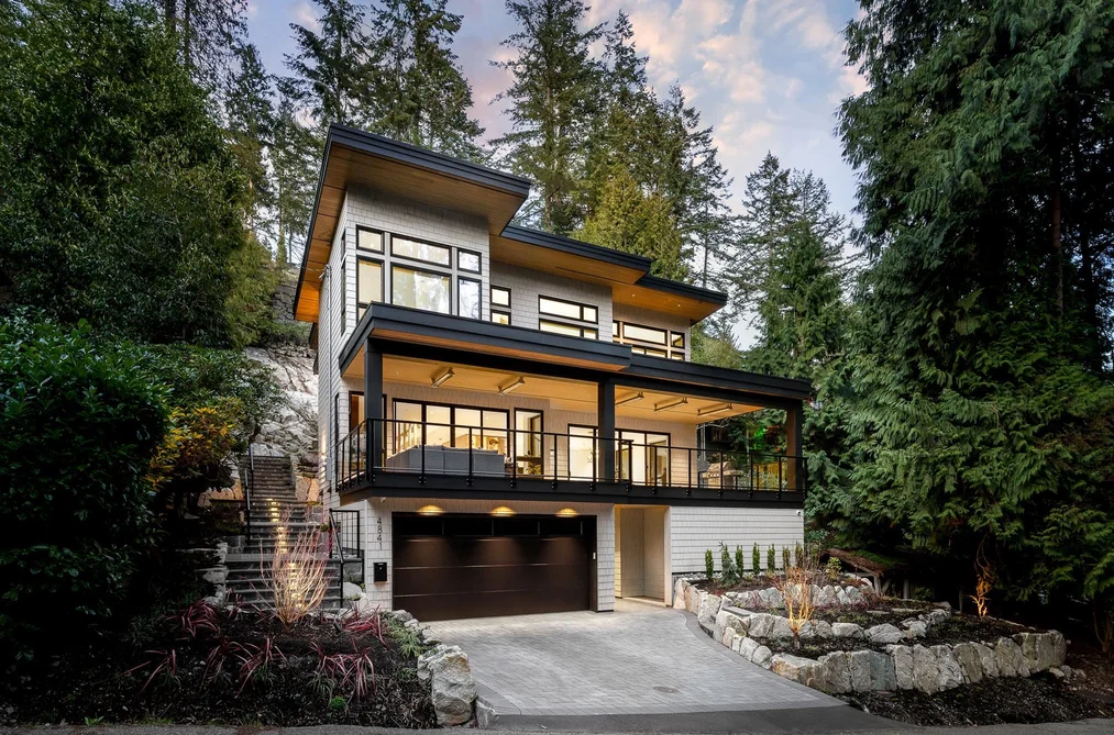 House for sale at 4841 The Dale West Vancouver British Columbia - MLS: R3081292
