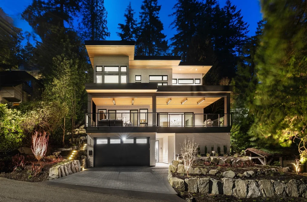 4841 THE DALE, West Vancouver BC V7W 1K2, West Vancouver BC — Residential for Sale - Photo 2