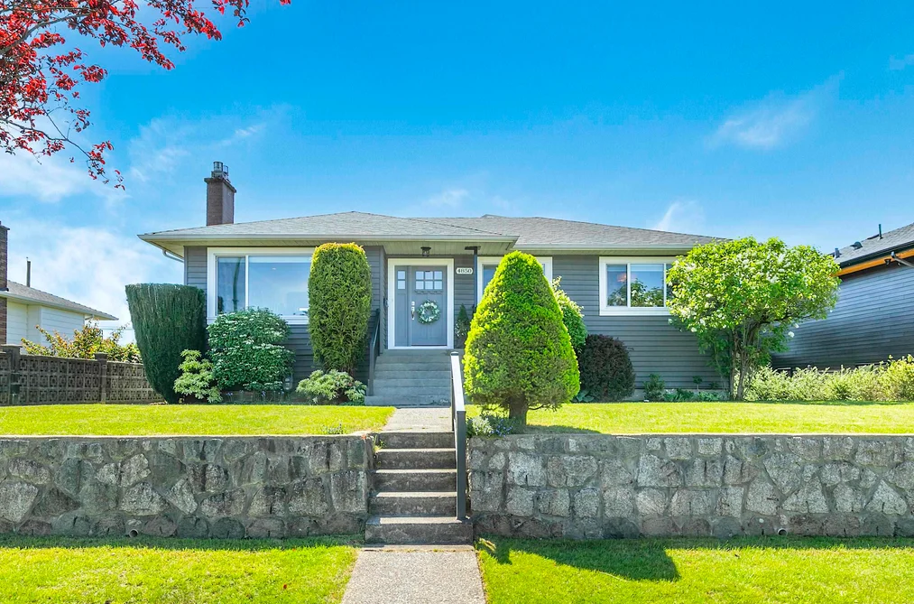 House for sale at 4850 Highlawn Drive Burnaby British Columbia - MLS: R3119376