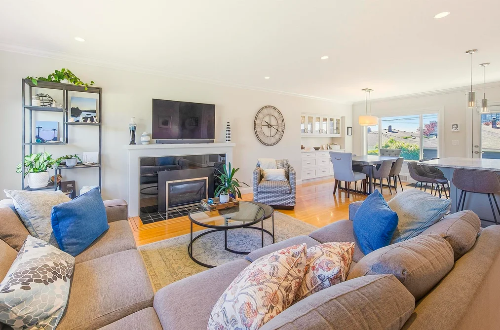 4850 HIGHLAWN DRIVE, Burnaby BC V5C 3T1, Burnaby BC — Residential for Sale - Photo 2
