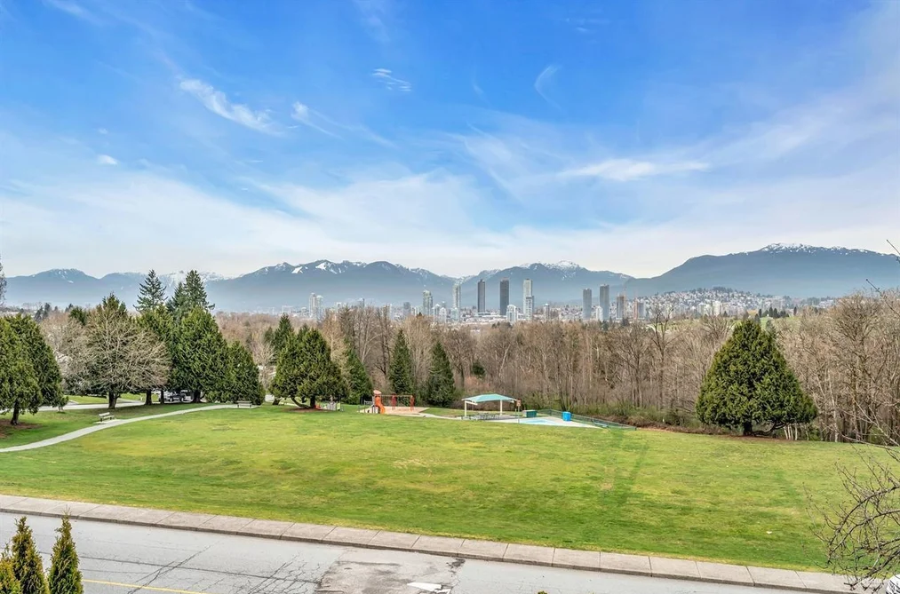 4854 Bond St, Burnaby, BC - MLS: R3172825