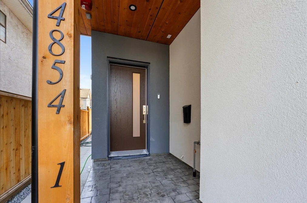 4854 SLOCAN STREET, Vancouver BC V5R 2A3, Vancouver BC — Residential for Sale - Photo 2
