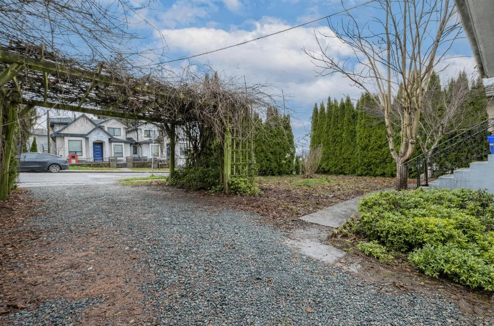 4856 SMITH AVENUE, Burnaby BC V5G 2W4, Burnaby BC — Residential for Sale - Photo 3