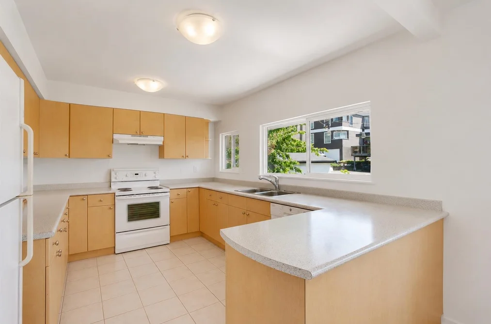4860 ETON STREET, Burnaby BC V5C 1K9, Burnaby BC — Residential for Sale - Photo 5