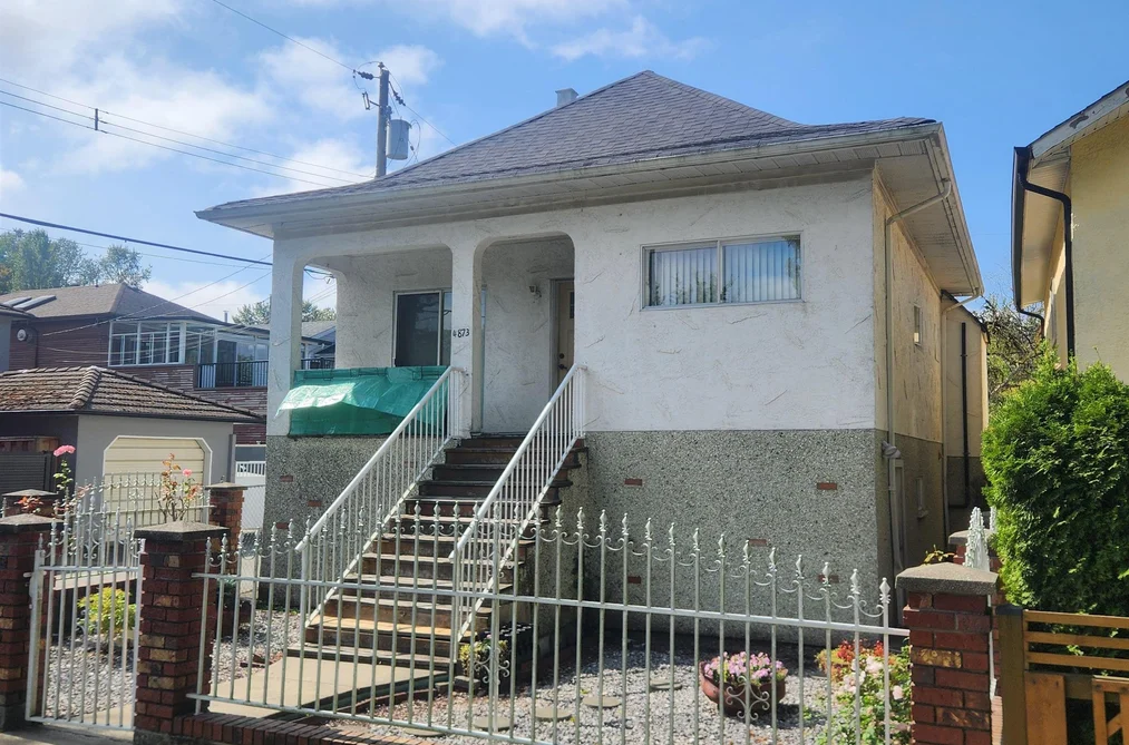 House for sale at 4873 James Street Vancouver British Columbia - MLS: R3047704