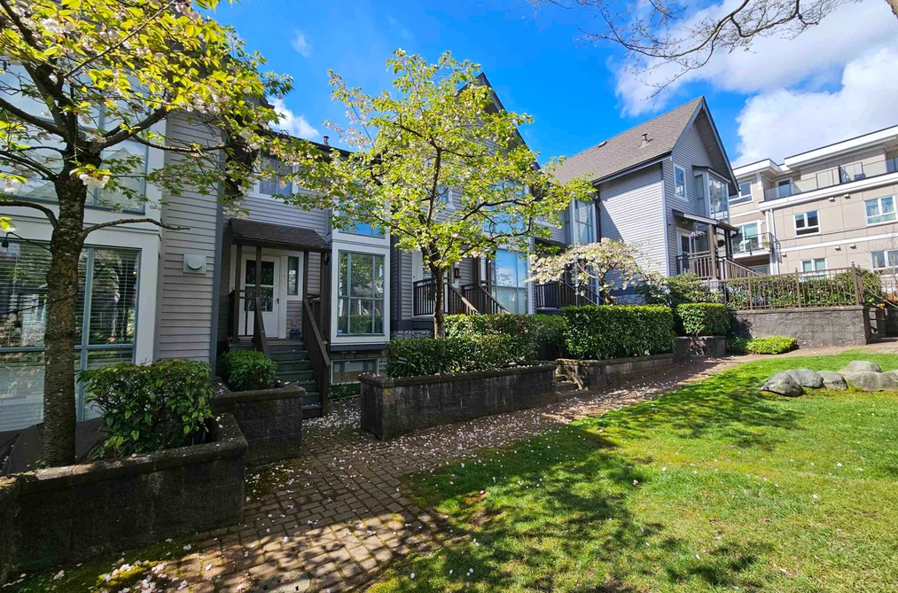 4875 DUCHESS STREET, Vancouver BC V5R 6E1, Vancouver BC — Residential for Sale - Photo 2