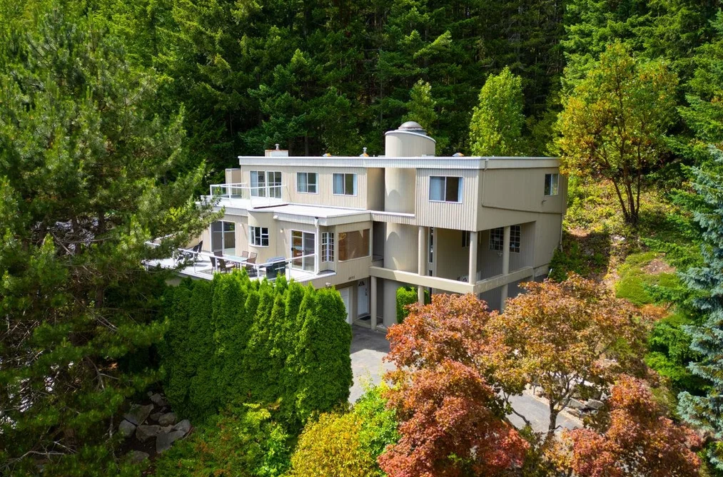 House for sale at 4895 Northwood Drive West Vancouver British Columbia - MLS: R3143347