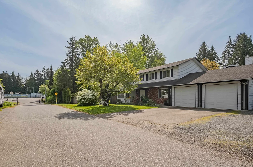 4898 205A STREET, Langley BC V3A 5R1, Langley BC — Residential for Sale - Photo 4
