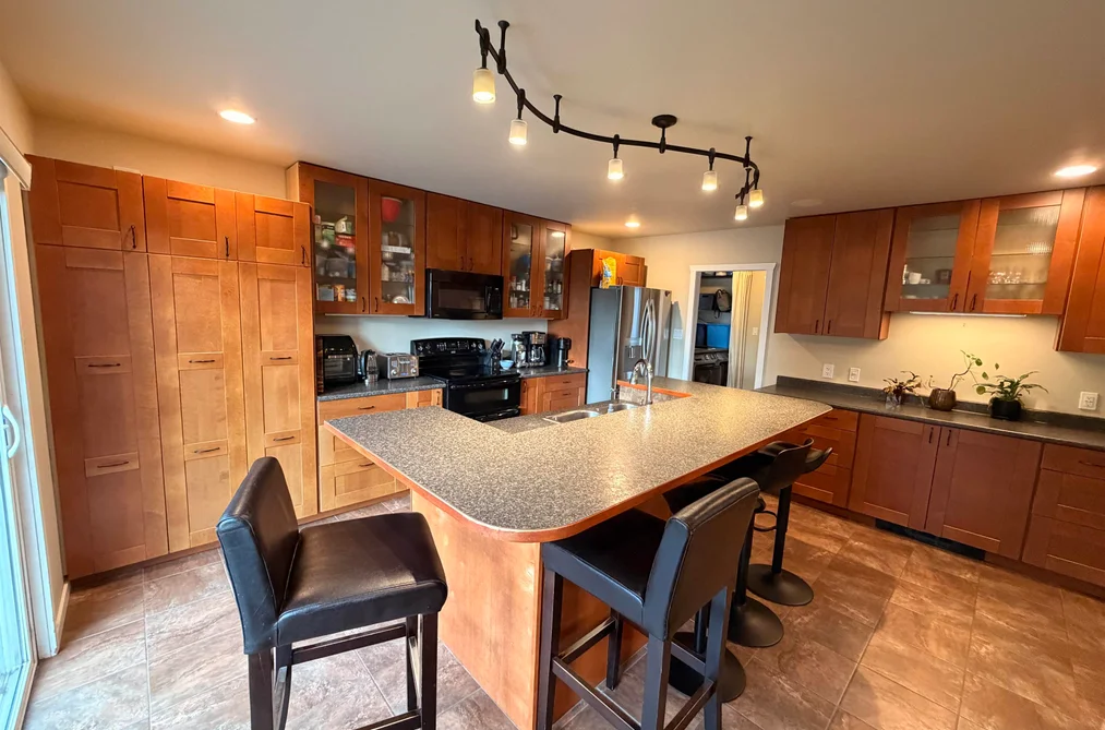 4898 SUNSHINE COAST HIGHWAY, Sechelt BC V7Z 0B7, Sechelt BC — Residential for Sale - Photo 3