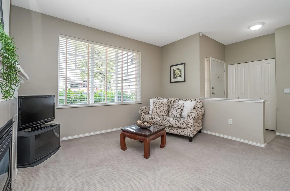 49 15868 85 AVENUE, Surrey BC V4N 0Y9, Surrey BC — Residential for Sale — Photo 8 of 39