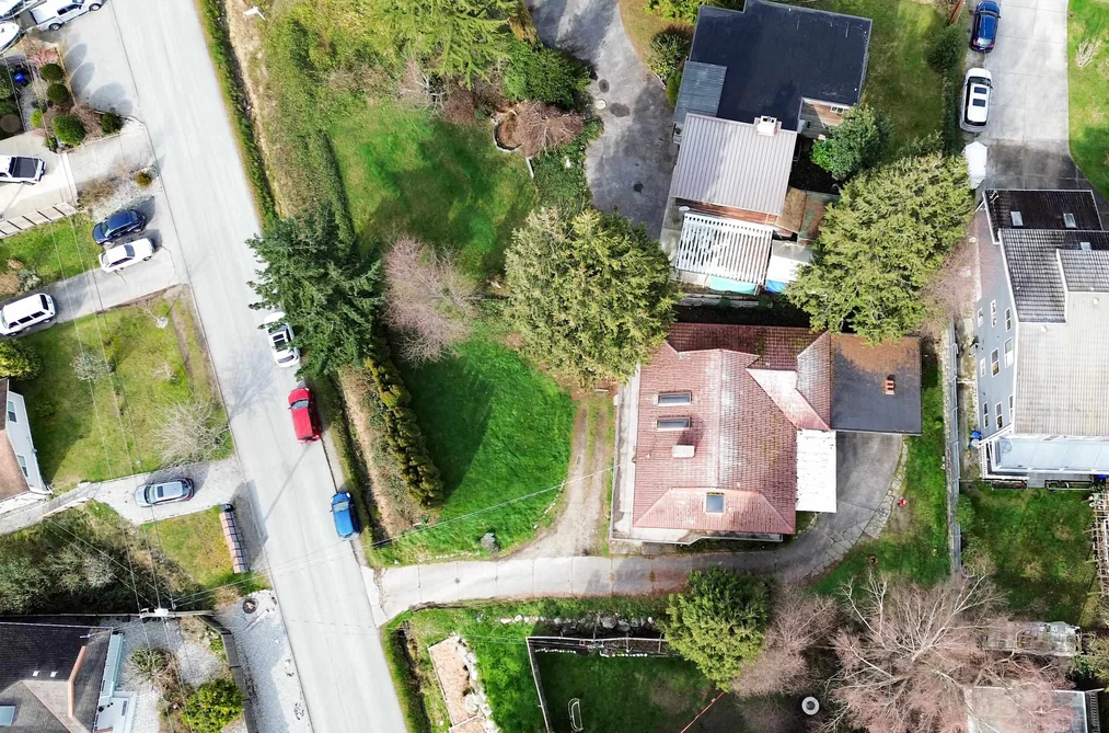 4902 LAUREL AVENUE, Sechelt BC V7Z 0B7, Sechelt BC — Residential for Sale - Photo 4