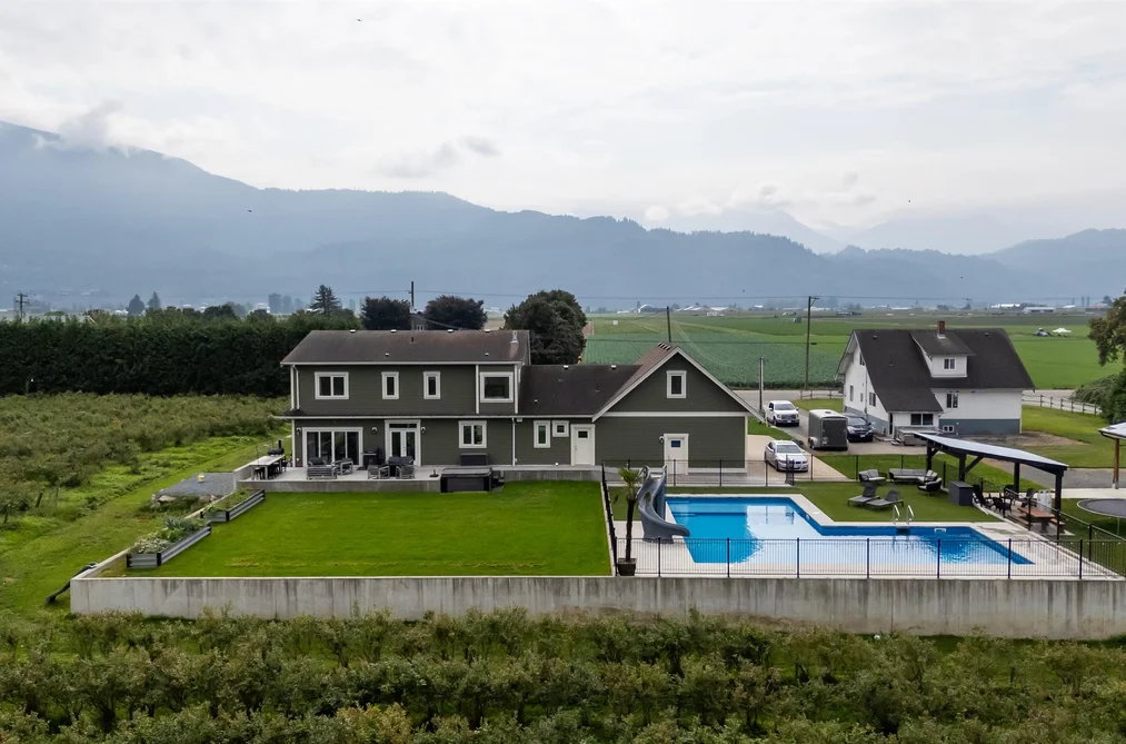 49111 CHILLIWACK CENTRAL ROAD, Chilliwack BC V2P 6H3, Chilliwack BC — Residential for Sale - Photo 3
