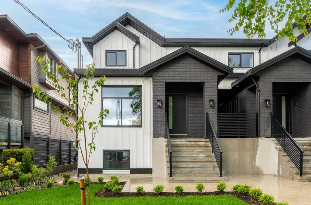 Half Duplex for sale at 4917 Venables Street Burnaby British Columbia - MLS: R3119551