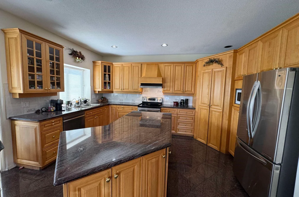 4920 SARDIS CRESCENT, Burnaby BC V5H 3K3, Burnaby BC — Residential for Sale — Photo 14 of 40