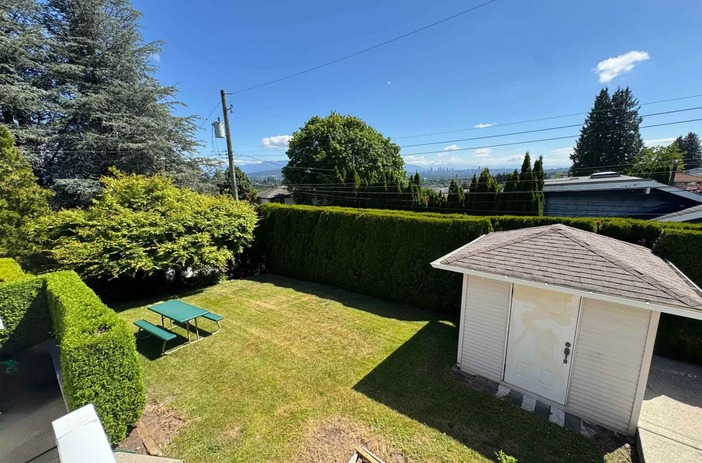 4920 SARDIS CRESCENT, Burnaby BC V5H 3K3, Burnaby BC — Residential for Sale — Photo 37 of 40
