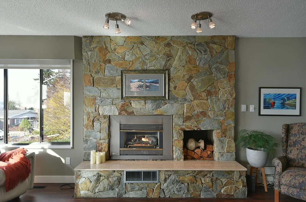 4926 LAUREL AVENUE, Sechelt BC V7Z 0B7, Sechelt BC — Residential for Sale - Photo 3