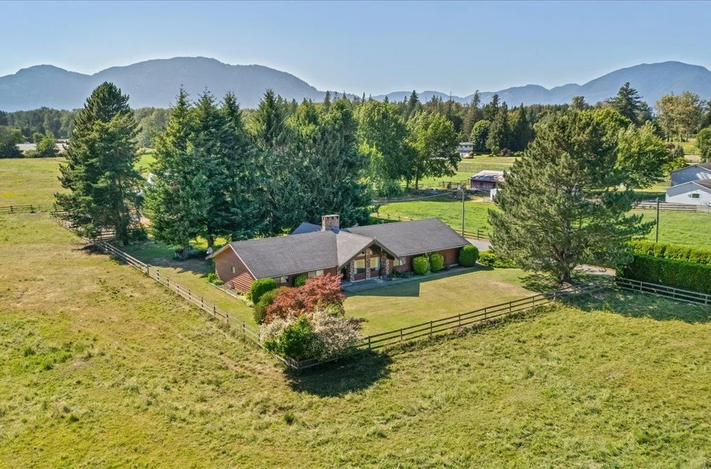 House for sale at 4933 Browne Road Yarrow British Columbia - MLS: R3138382