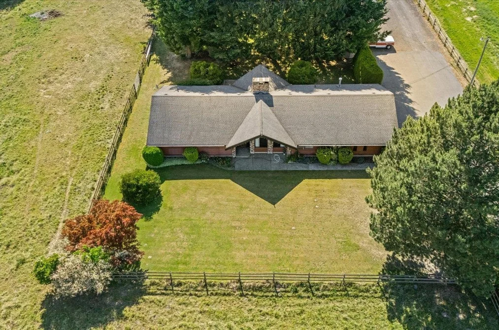 4933 BROWNE ROAD, Yarrow BC V2R 4R3, Yarrow BC — Residential for Sale - Photo 2
