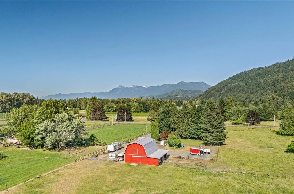 4933 BROWNE ROAD, Yarrow BC V2R 4R3, Yarrow BC — Residential for Sale — Photo 4 of 39