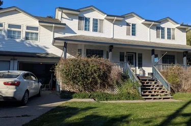 49381 Yale Rd, Chilliwack, BC - MLS: R3177049