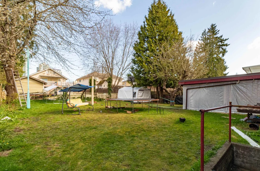 4939 SIDLEY STREET, Burnaby BC V5J 1T6, Burnaby BC — Residential Income for Sale - Photo 4