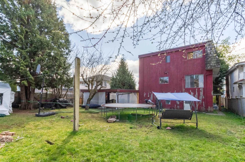 4939 SIDLEY STREET, Burnaby BC V5J 1T6, Burnaby BC — Residential Income for Sale - Photo 5