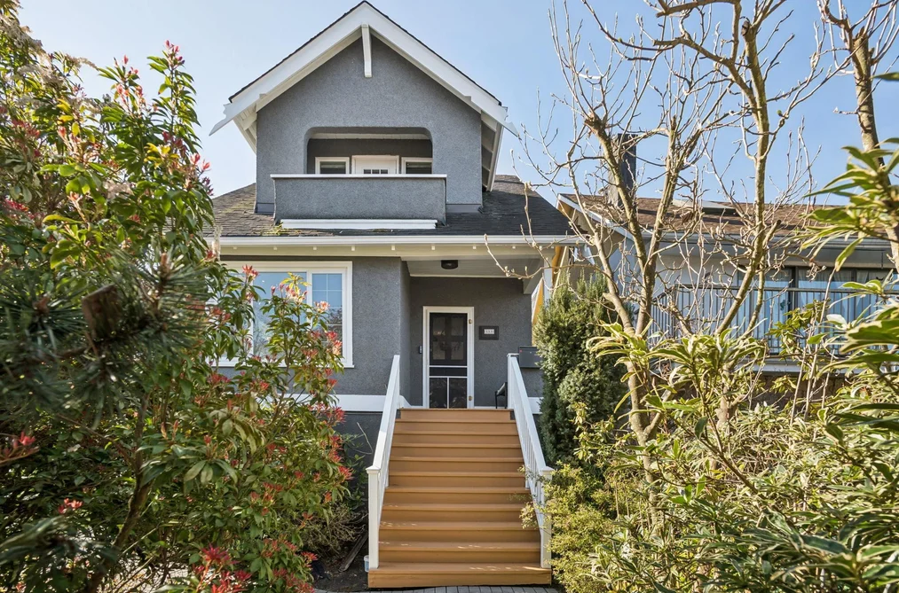 House for sale at 494 E 18th Avenue Vancouver British Columbia - MLS: R3112864