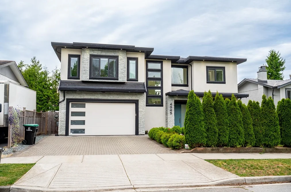 4945 205A STREET, Langley BC V3A 2A8, Langley BC — Residential for Sale — Photo 2 of 39