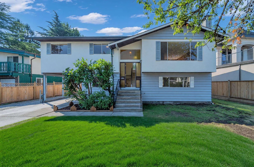 House for sale at 4951 Foxglove Crescent Richmond British Columbia - MLS: R3153821