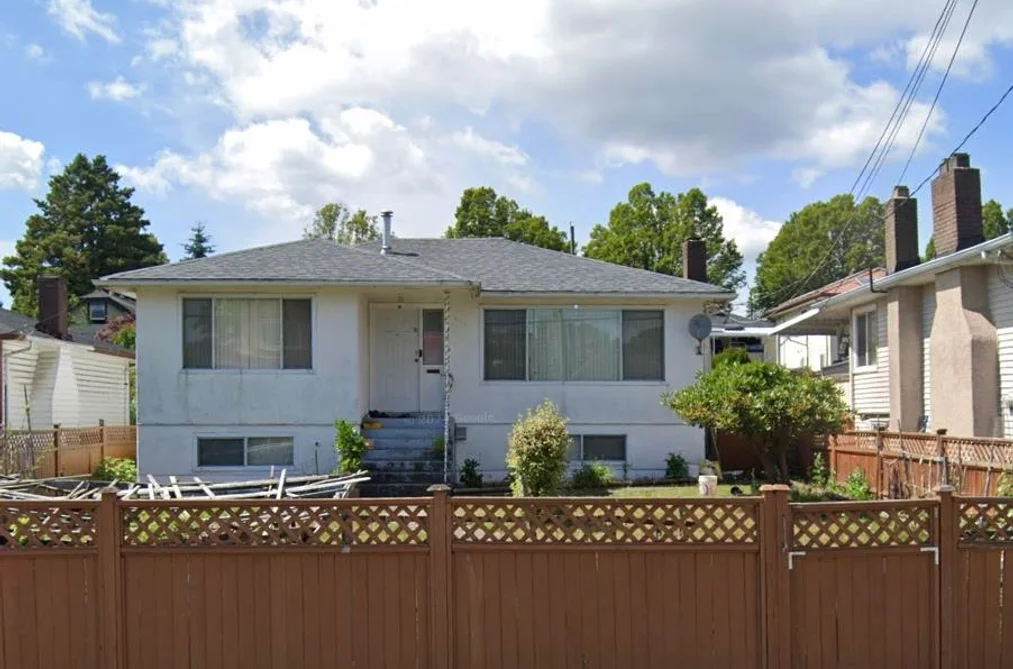 House for sale at 4951 Rupert Street Vancouver British Columbia - MLS: R3119348