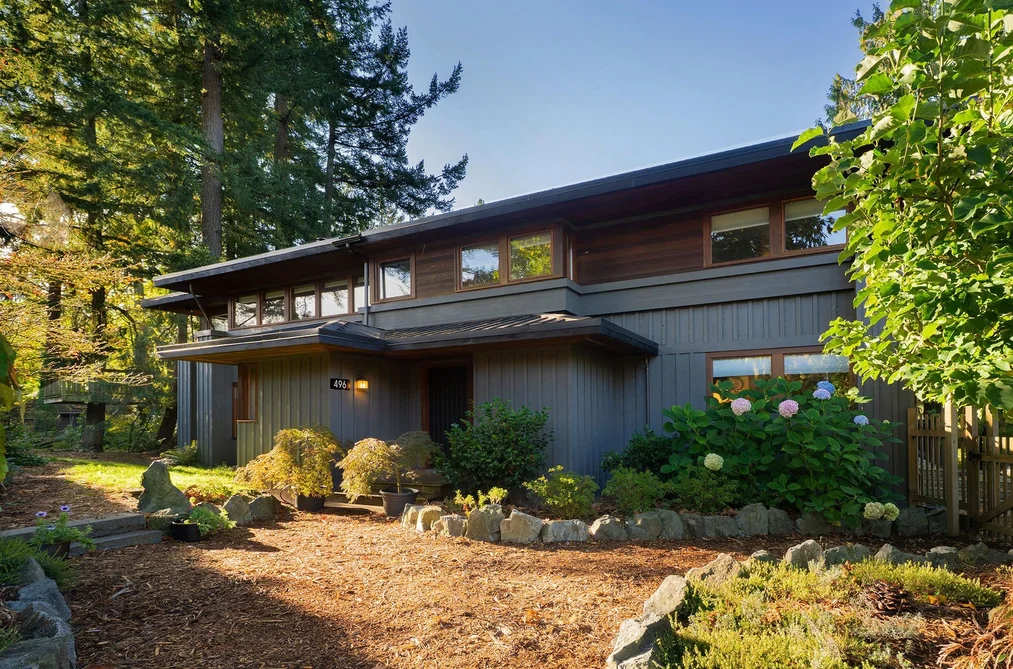 496 Melmore Rd, Bowen Island, BC - MLS: R3176872
